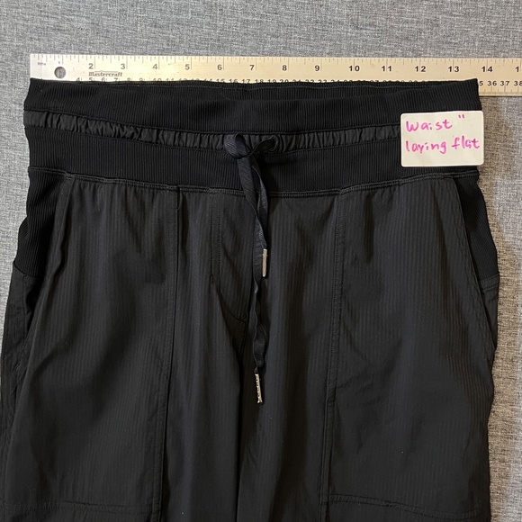 Lululemon Dance Studio Crop II Unlined 20" Pants - Women's Size 4 - Black - Picture 6 of 10